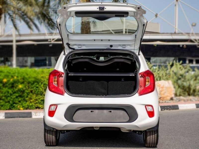 2023 Kia Picanto 1.2 Litres 4-cylinder Petrol Engine White Black Hatchback Automatic