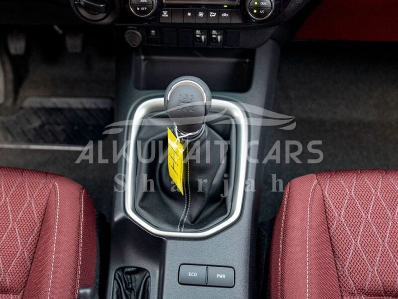 2023 Toyota Hilux Double Cab 2.7 Liters 4 Cylinders Petrol Engine White Red Pickup Truck Manual