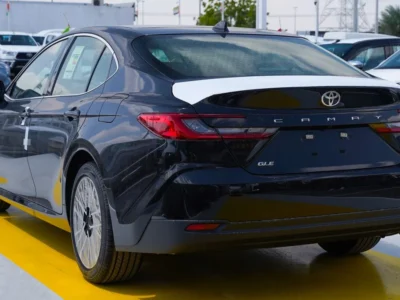 2026 Toyota Camry GLE 2.5-liter 4-cylinder Petrol Engine Black Beige Sedan GCC Specs