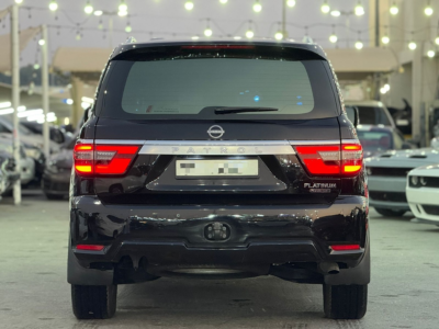 2015 Nissan Patrol Platinum 5.6-liter V8 Petrol Engine Black Tan SUV GCC Specs