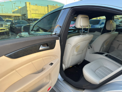 2016 Mercedes-Benz CLS400 3.0 Liters V6 twin-turbo Petrol Engine Silver White Sedan