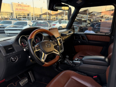 2018 Mercedes-Benz G500 4.0 Litres V8 twin-turbo Petrol Engine White Brown SUV