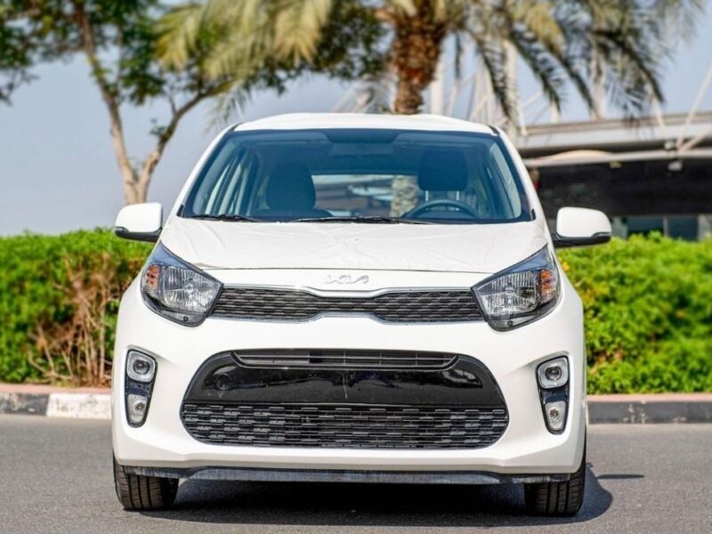 2023 Kia Picanto 1.2 Litres 4-cylinder Petrol Engine White Black Hatchback Automatic