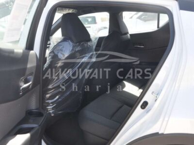 2023 Toyota C-HR 1.8 Litres HEV 4 Cylinders Engine White Black SUV Automatic