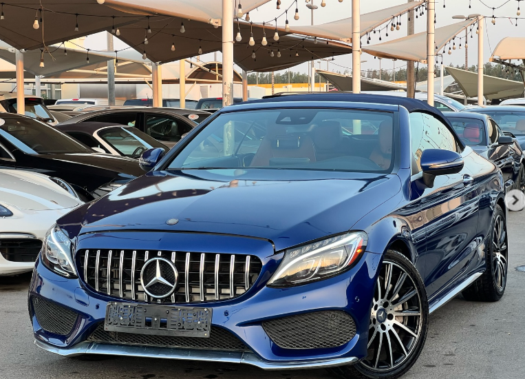 2018 Mercedes-Benz C300 2.0L turbocharged inline-4 Petrol Engine Brown Convertible