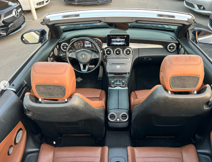 2018 Mercedes-Benz C300 2.0L turbocharged inline-4 Petrol Engine Brown Convertible