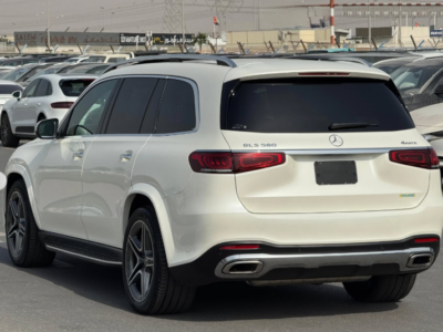 2022 Mercedes-Benz GLS 580 4MATIC 4.0-liter V8 twin-turbo Petrol Engine White Grey SUV
