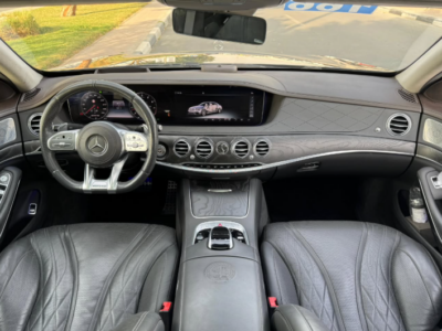 2018 Mercedes-Benz S 63 AMG 4.0 Litres V8 biturbo Petrol Engine Grey Sedan Automatic