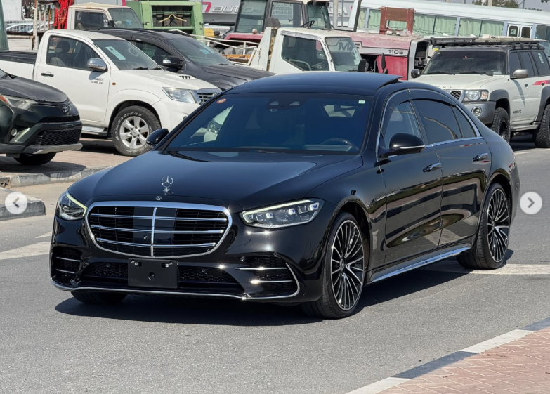 2021 Mercedes-Benz S 500 LWB 3.0L Inline-6 Turbocharged with EQ Boost Black Luxury Sedan