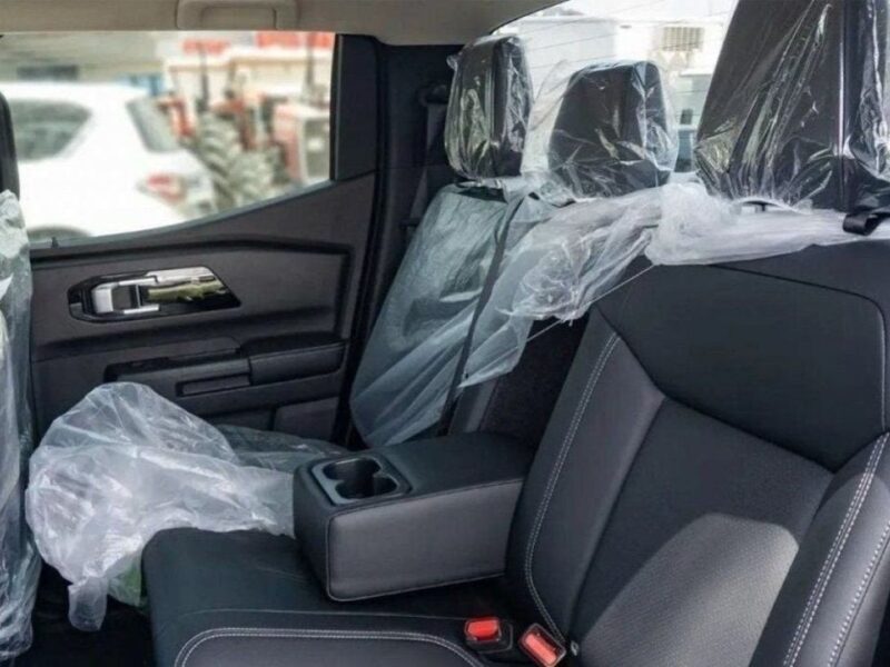 2024 Mitsubishi L200 Sportero 2.4L 4-cylinder Diesel Engine Grey Black Pickup Truck Automatic