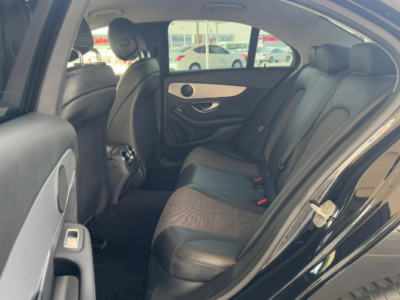 2016 Mercedes-Benz C250 2.0 Litres Inline-4 Cylinder Petrol Engine Black Sedan NEAT AND CLEAN CAR