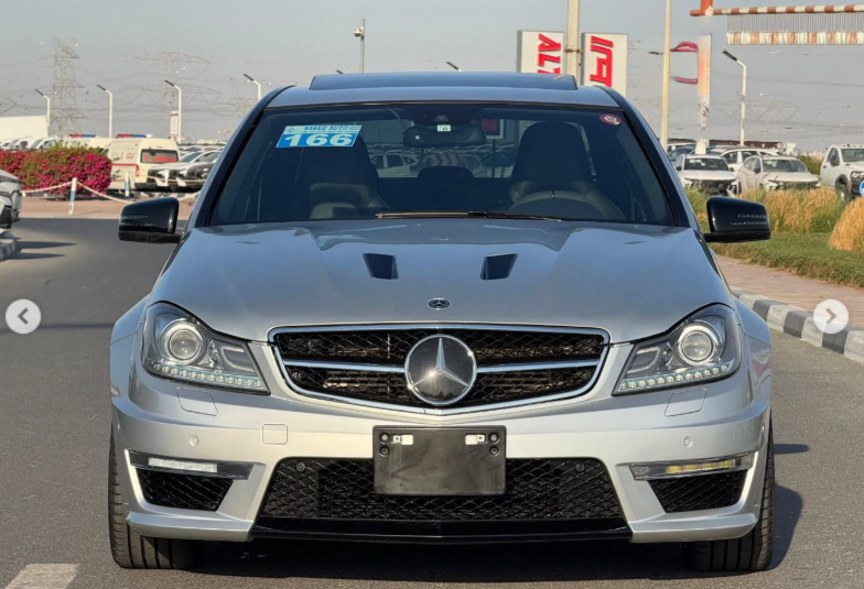2014 Mercedes-Benz C63 AMG Edition 507 6.2 Liters Naturally Aspirated V8 Engine Silver Black Sedan