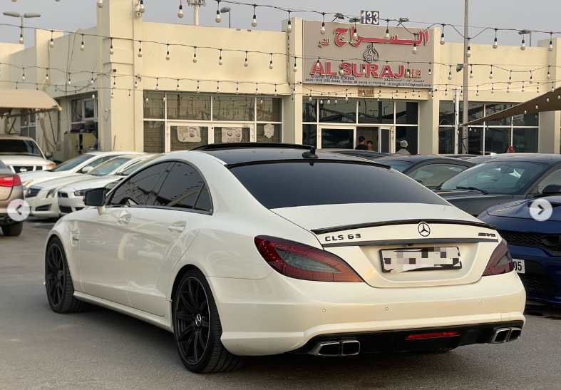 2012 Mercedes-Benz CLS63 AMG 5.5-liter twin-turbo V8 Petrol Engine White Beige Sedan RWD