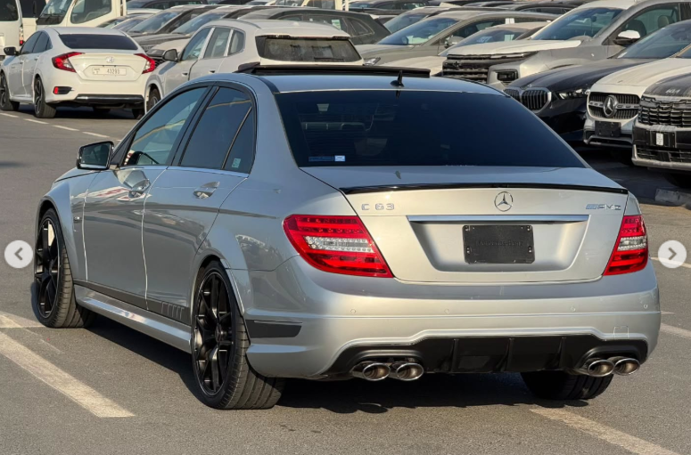 2014 Mercedes-Benz C63 AMG Edition 507 6.2 Liters Naturally Aspirated V8 Engine Silver Black Sedan