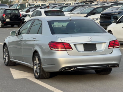 2014 Mercedes-Benz E400 3.5 Liters V6 Hybrid Engine Silver Black Luxury Sedan Automatic RWD