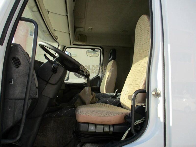 2012 Renault Kerax 380 6x4 Tipper Truck 6 Cylinders Diesel Engine Manual LHD White