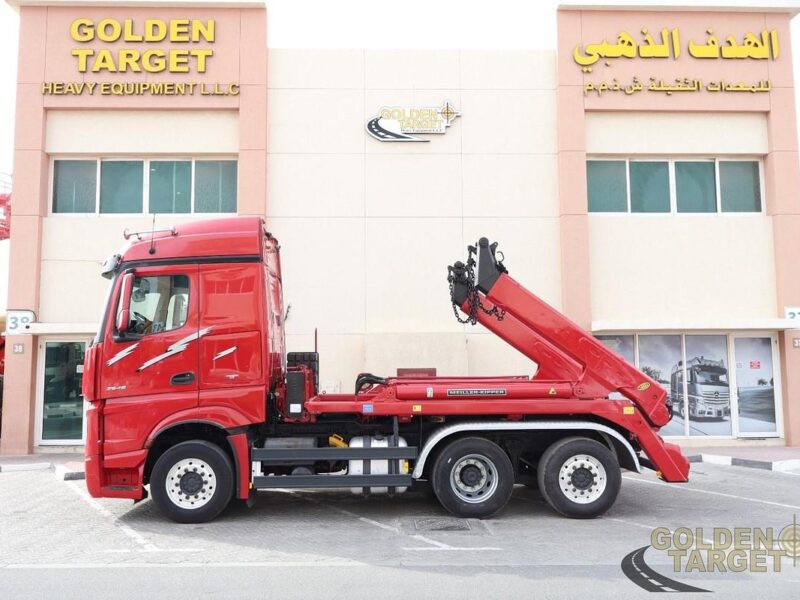 2016 Mercedes Actros 2548 6x2 Skip Loader 6 Cylinder Diesel Engine Automatic Red