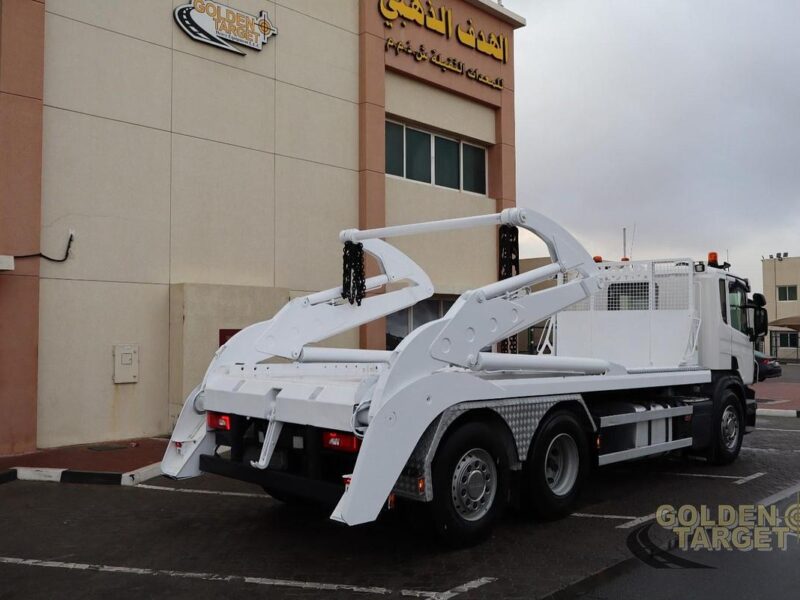 2014 SCANIA P370 6x2 Double Skip Loader 6 Cylinder Diesel Engine Automatic White