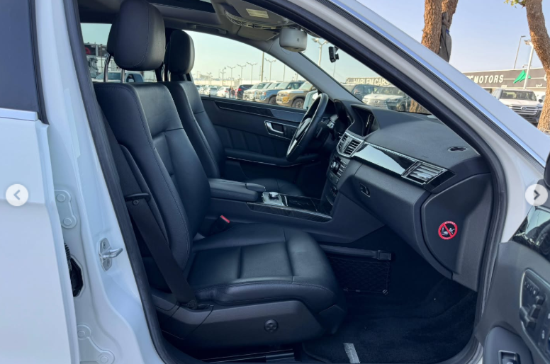2013 Mercedes-Benz E350 3.5 Litres V6 Naturally Aspirated Petrol Engine White Grey Sedan RWD