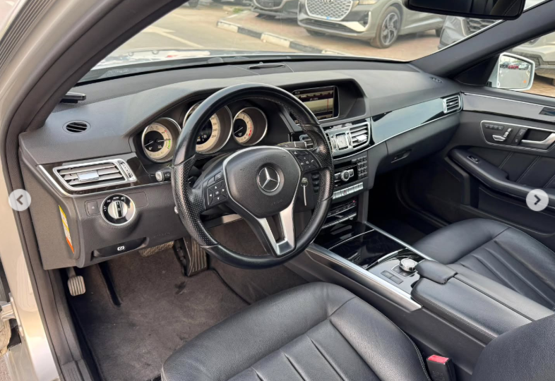 2014 Mercedes-Benz E400 3.5 Liters V6 Hybrid Engine Silver Black Luxury Sedan Automatic RWD