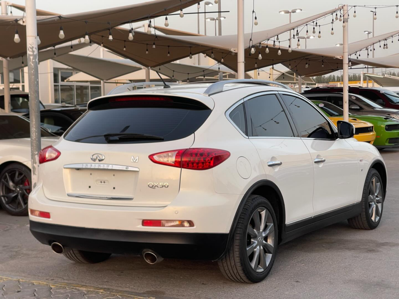 2015 Infiniti QX50 3.7-liter V6 Engine White Beige Luxury Crossover