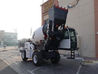 2026 SOLUTION SC25 Self Loading Mixer 4-cylinder Dongfeng Cummins 4BT3.9-C100 Diesel Engine White