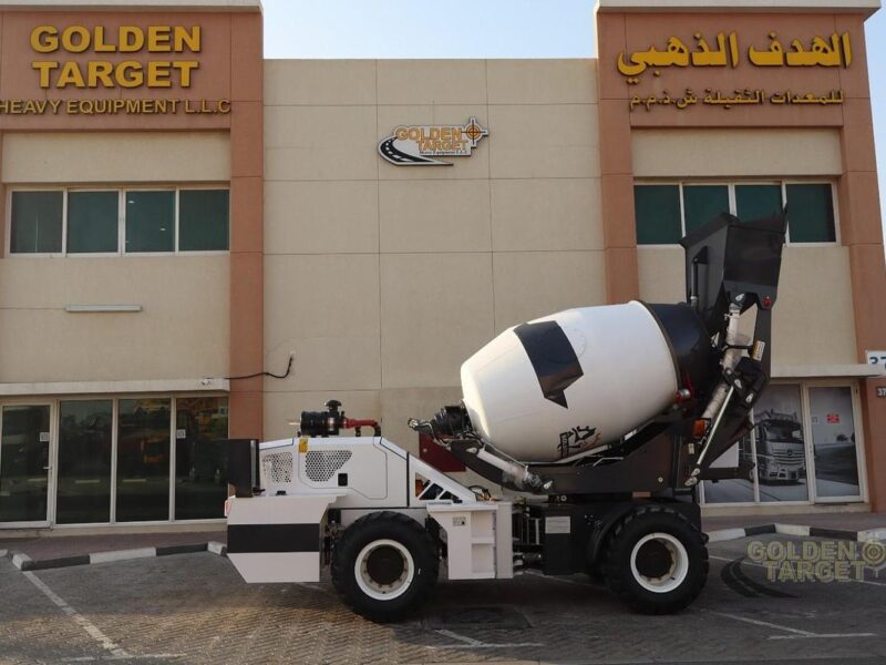2026 SOLUTION SC25 Self Loading Mixer 4-cylinder Dongfeng Cummins 4BT3.9-C100 Diesel Engine White