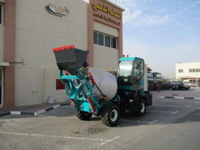 2025 LGCM H15 Self Loading Mixer Yunnei 4 Cylinder Diesel Engine Automatic Blue
