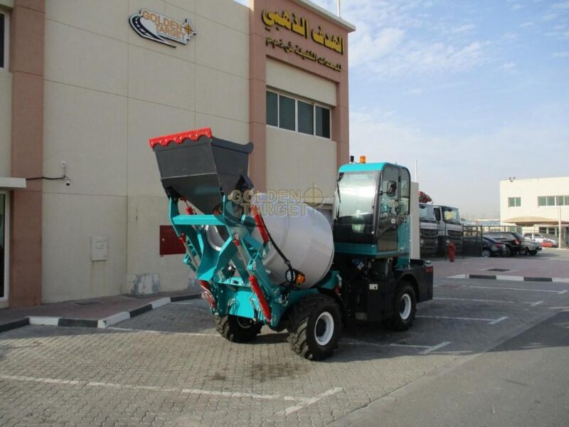 2025 LGCM H15 Self Loading Mixer Yunnei 4 Cylinder Diesel Engine Automatic Blue