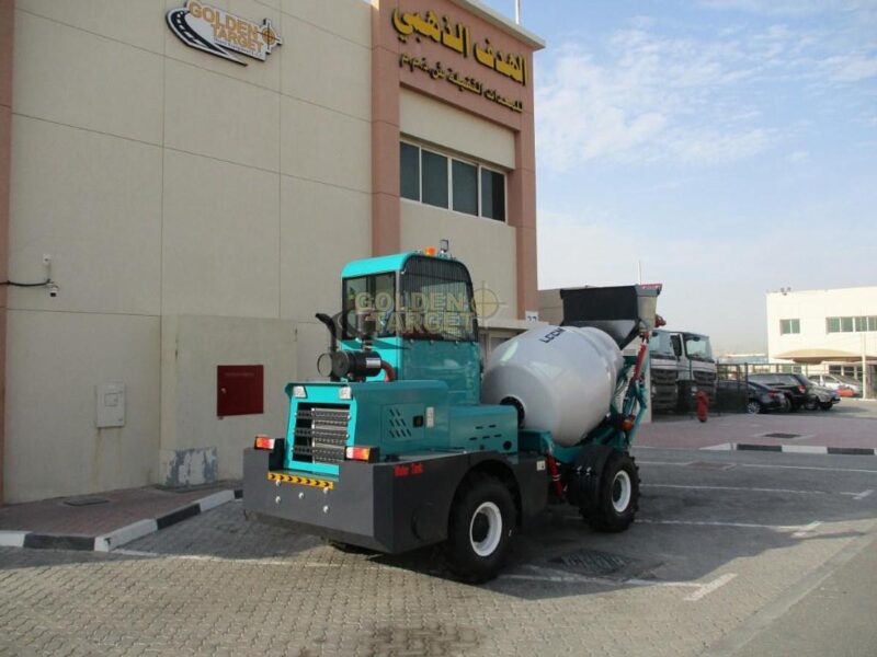 2025 LGCM H15 Self Loading Mixer Yunnei 4 Cylinder Diesel Engine Automatic Blue