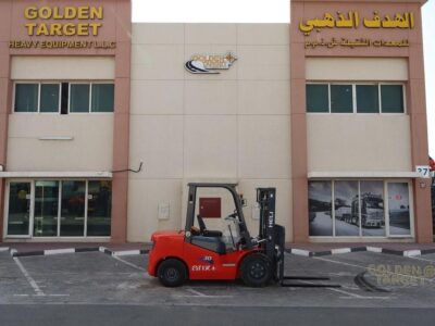 2025 HELI CPC30 Diesel Forklift QUANCHAIV29-50V42 4 Cylinder Diesel Engine Red