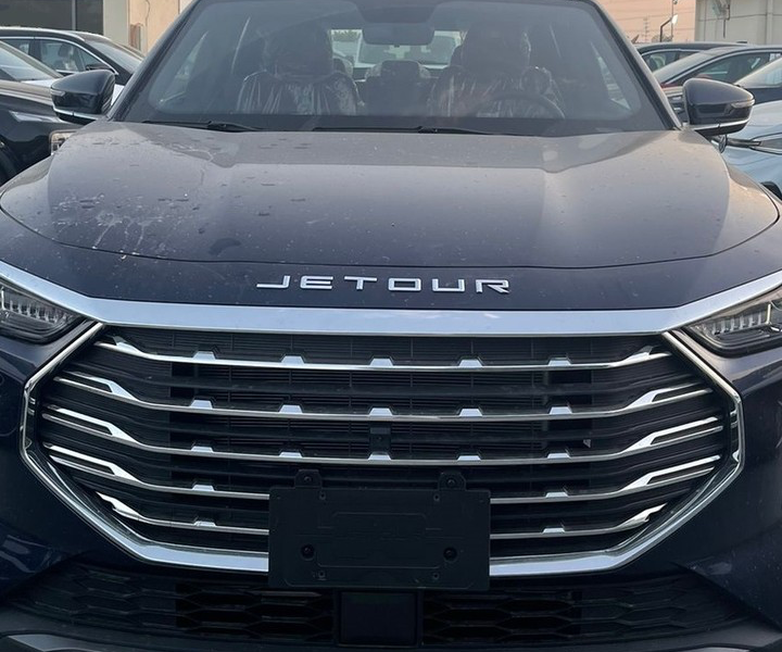 2023 Jetour X70 Plus 1.6L turbocharged 4-cylinder Petrol Engine Black Red SUV