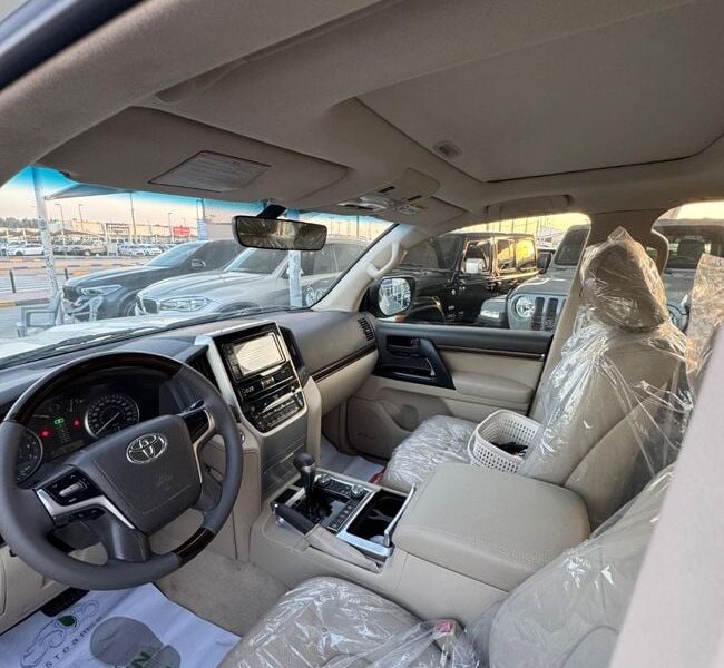 2019 Toyota Land Cruiser EXR 4.0L V6 Petrol Engine White Beige SUV GCC Specs