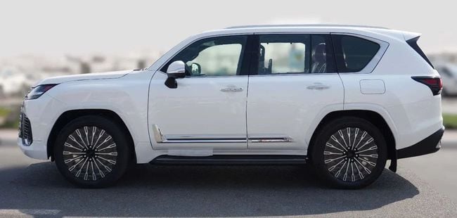 2026 Lexus LX 700h 3.5-liter Twin-turbocharged V6 Hybrid Engine White Tan SUV
