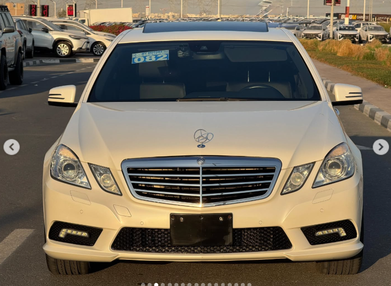 2011 Mercedes-Benz E550 AMG 5.5-liter V8 DOHC 32-valve White Black Luxury Sedan Clean Title