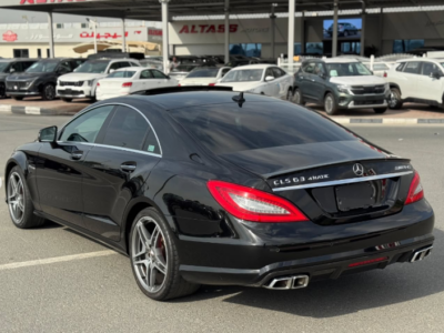 2014 Mercedes-Benz CLS63s AMG 5.5-liter V8 Cylinders Petrol Engine Black 4-door Coupe