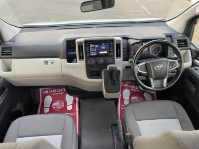 2019 Toyota HiAce 2.8 Litres 4-cylinder Turbo Diesel Engine White Grey Van Automatic