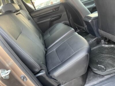 2020 Toyota Hilux SR5 Dual Cab 2.8 Litre 4 Cylinder Turbo Diesel Engine Bronze Black Pickup Truck