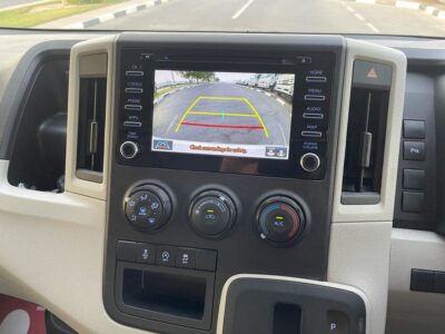 2019 Toyota HiAce 2.8 Litres 4-cylinder Turbo Diesel Engine White Grey Van Automatic
