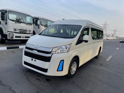 2019 Toyota HiAce 2.8 Litres 4-cylinder Turbo Diesel Engine White Grey Van Automatic