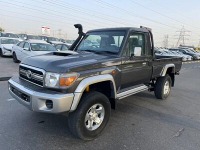 2017 Toyota Land Cruiser 79 Series Single Cab Pickup 4.5L V8 Turbo Diesel Grey Pickup Truck