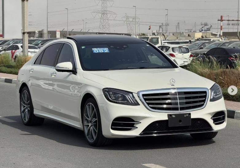 2019 Mercedes-Benz S560 4.0-liter twin-turbocharged Petrol Engine White Black Luxury Sedan