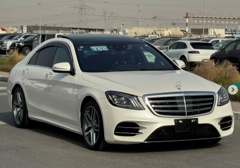 2018 Mercedes-Benz S-Class S 450 3.0 Litres V6 Twin-Turbo Petrol Engine White Black Sedan