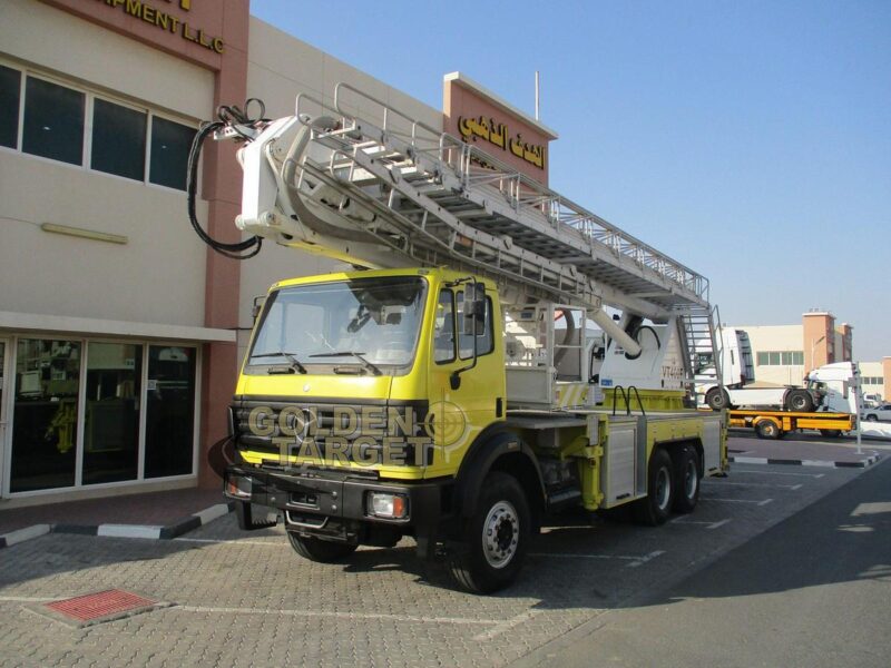 1998 Mercedes 2638 6x4 Aerial Platform Gear 8-cylinder Diesel Engine Manual Transmission Yellow