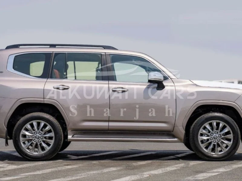 2025 Toyota Land Cruiser LC300 VXR 3.3-liter V6 twin-turbo Diesel Engine Bronze Red SUV
