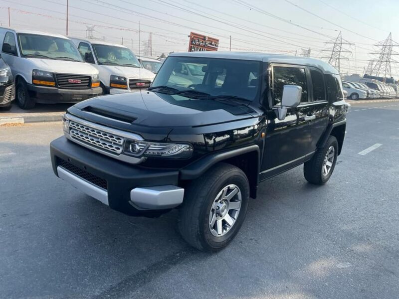 2015 Toyota FJ Cruiser 4.0 Litres 6 Cylinders Petrol Engine Black SUV Automatic