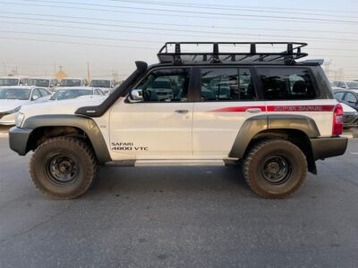 2013 Nissan Patrol ST Safari 3.0L 4 Cylinders Turbo Diesel White Tan SUV 4x4