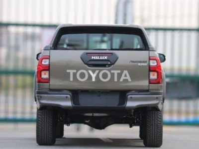 2025 Toyota Hilux Adventure 4.0L V6 Petrol Engine Green Black Double Cab Pickup Truck