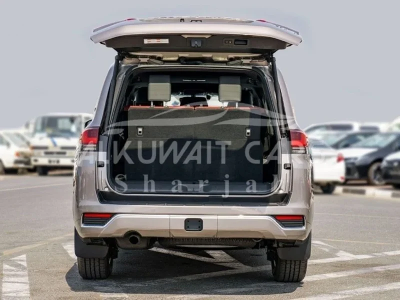 2025 Toyota Land Cruiser LC300 VXR 3.3-liter V6 twin-turbo Diesel Engine Bronze Red SUV