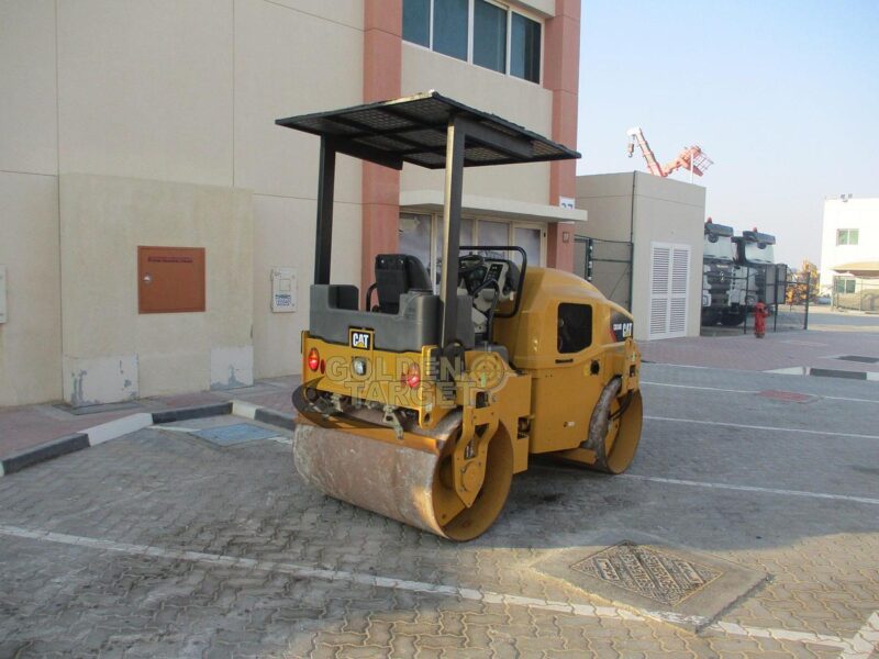 2021 Caterpillar CB34B Tandem Roller 4 cylinder Diesel Engine Automatic